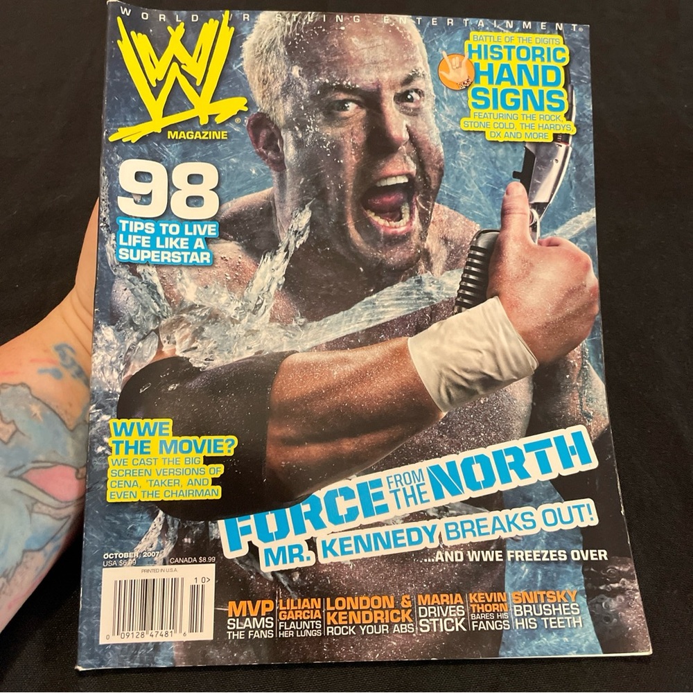 2007/2008 WWE Magazine Bundle
